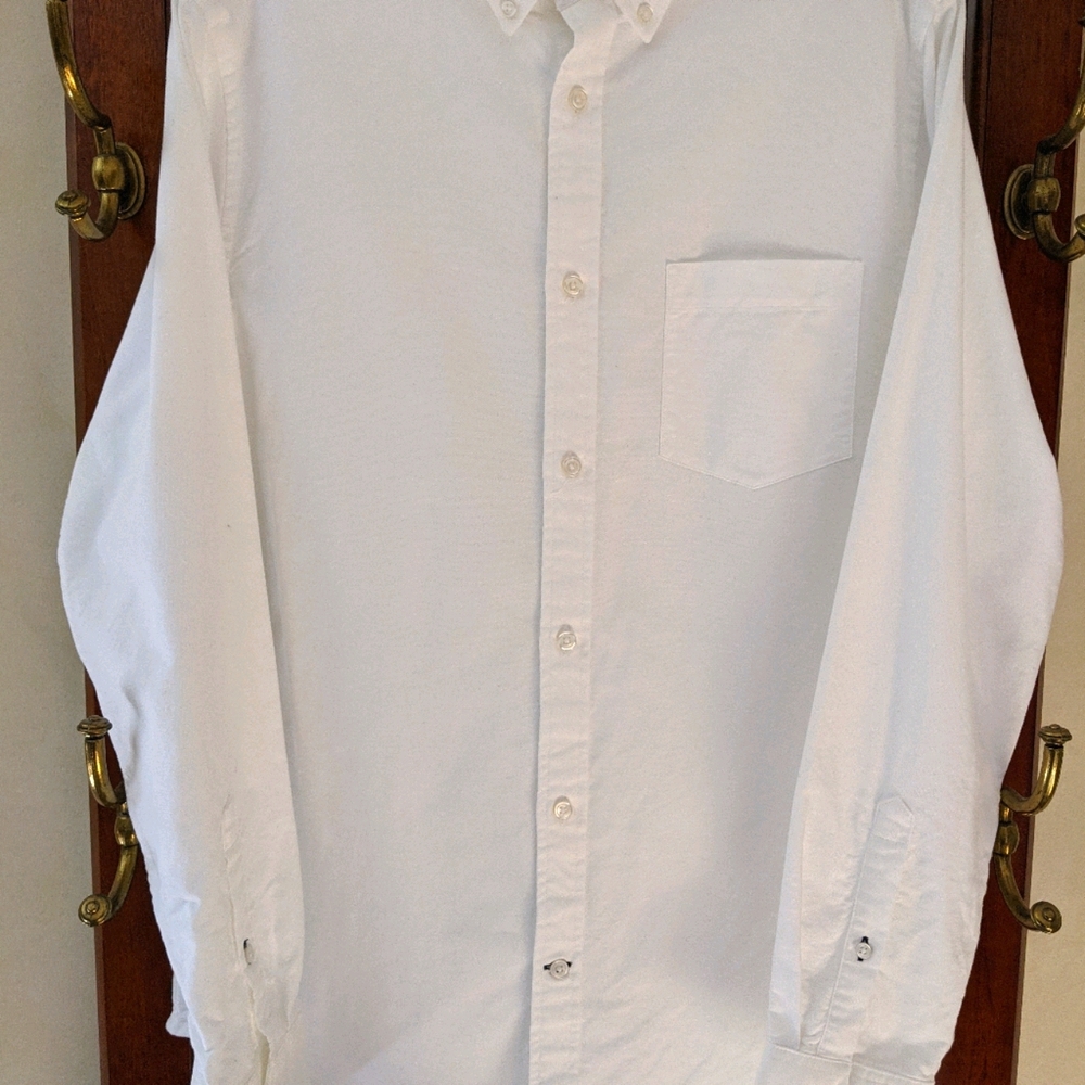 Young Men's white oxford shirt